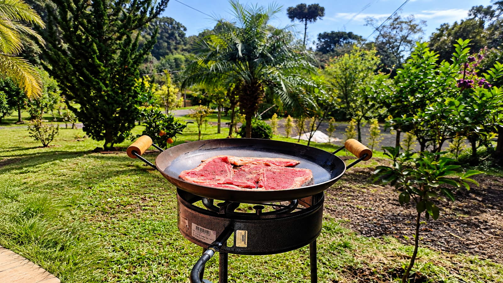 Sabores preparados pra você. na FOX Pousada das Águas