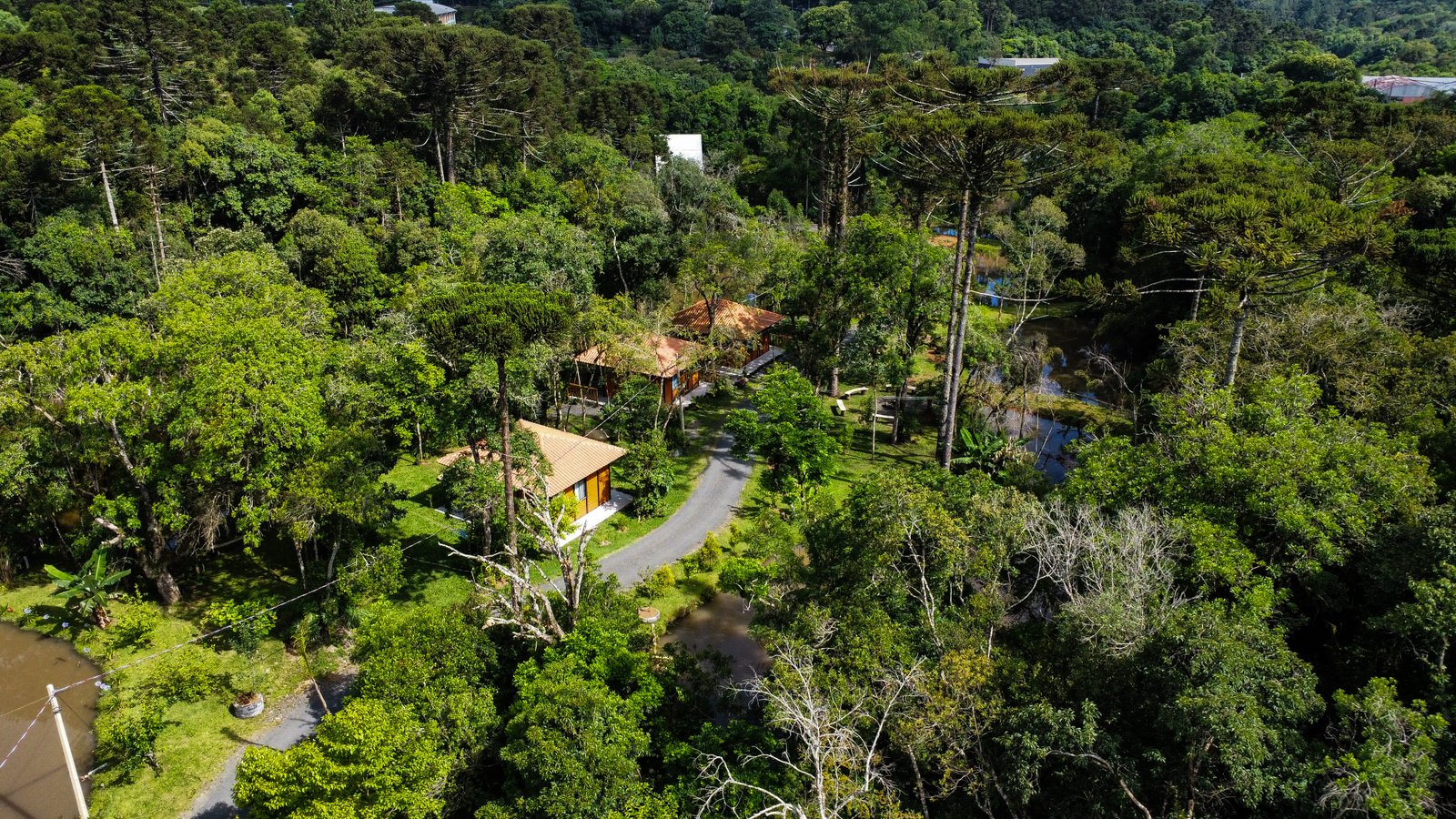 O seu lugar de conexão com a natureza. na FOX Pousada das Águas